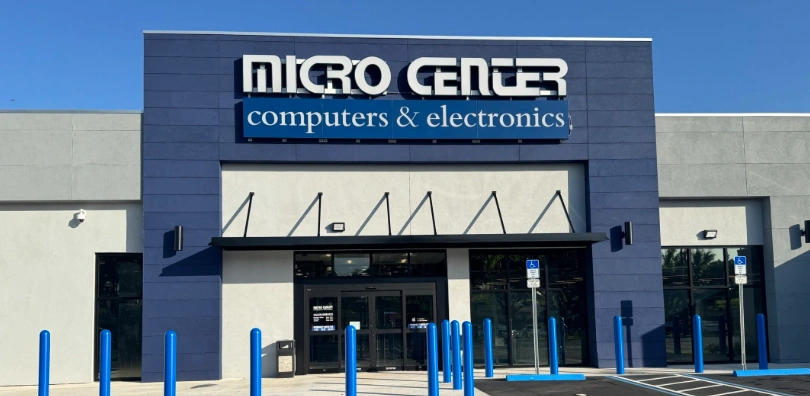 geekom mini pc at micro center